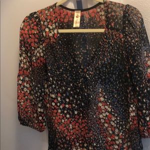 Floral, 3/4 length blouse!